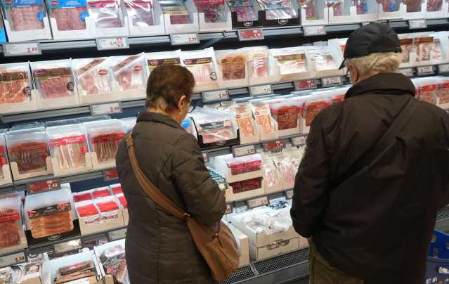 La popolazione sarda è sempre più vecchia: l'età media sale a 49,2 anni