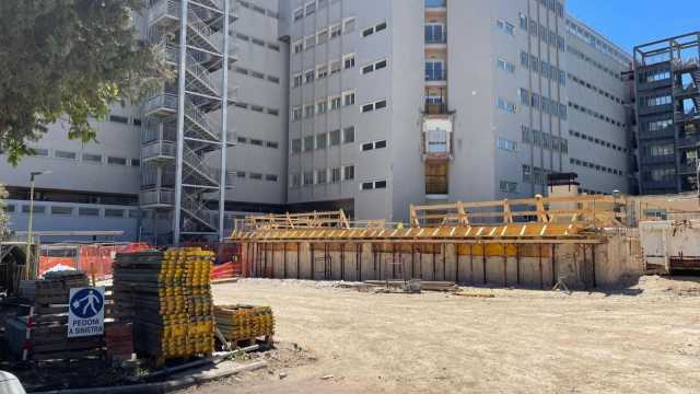 Nuove sale operatorie al Businco, avanti coi lavori: ora le colate di cemento armato