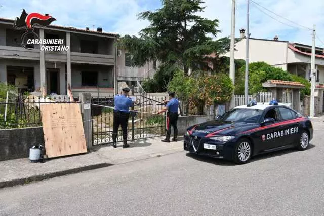 Carabinieir A Terralba.JPG