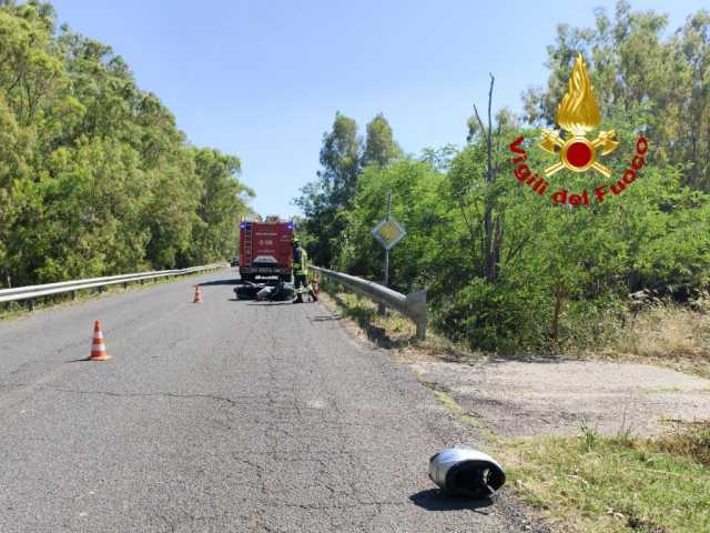 Incidente Arbonera Oristanese Spaventoso scontro auto-moto nell'Oristanese: centauro in ospedale