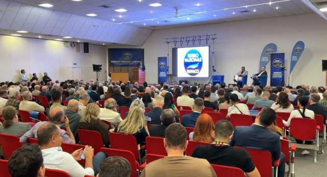 Vannacci, assemblea regionale del partito a Cagliari: 