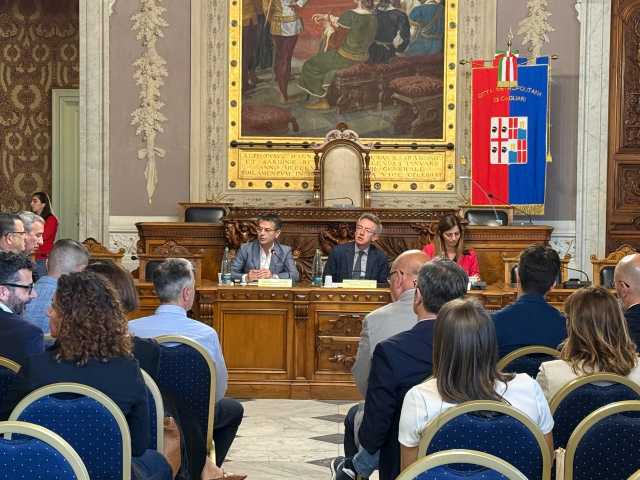 Incontro Zedda Preferttura Anci, l'incontro con i sindaci e Manfredi a Cagliari: “Occorre ridare centralità al ruolo dei Comuni