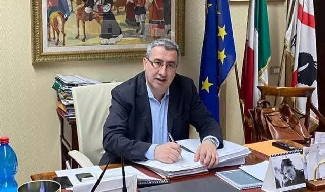 Famiglia senza cibo? Il sindaco di Mandas: