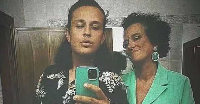 Uccide il figlio gay e la moglie in Toscana: 