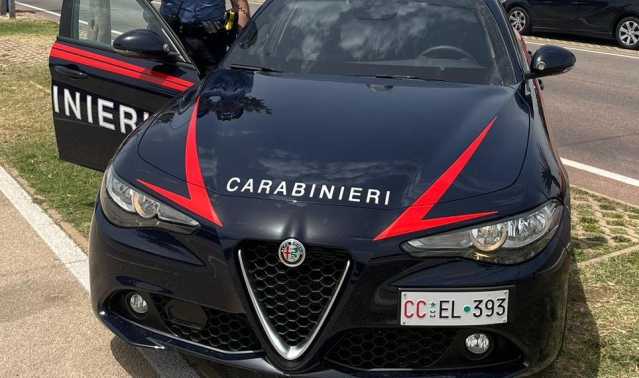 Auto Cc Generica Parcheggiata Giba, scoperto con droga, allaccio abusivo e refurtiva: nei guai un imprenditore agricolo