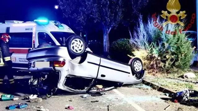 Auto ribaltata al Poetto, non un incidente ma un tentato omicidio: scattano due arresti
