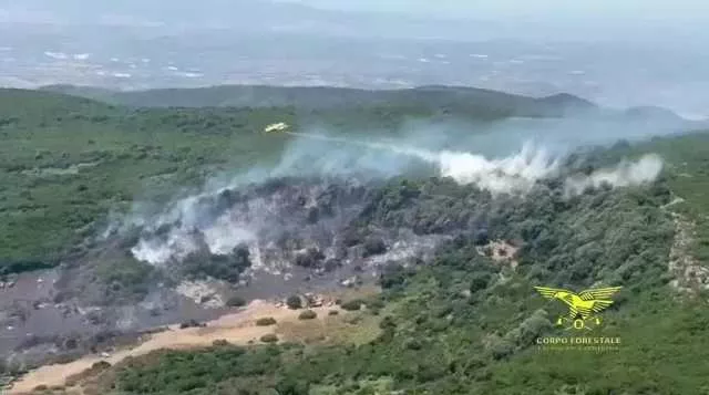 Inferno di fuoco a Uras, fiamme anche a Escalaplano e Cabras (VIDEO)