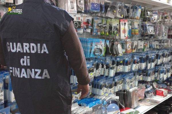 Sassari, frode fiscale da 20 milioni con lo scontrino 