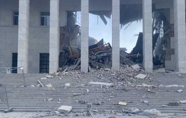 Tragedia sfiorata a Bolzano: crolla il tetto del tribunale