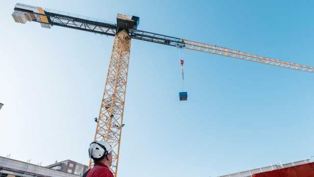 Imagoeconomica 2701604 Costruzioni e immobiliare in Sardegna: aumentano operai attivi, ma le case costano sempre di più