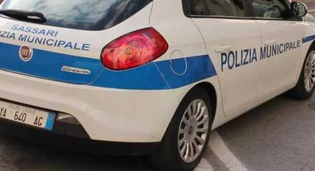 Sassari, auto parcheggiate nelle pinete e rischio di innescare roghi: controlli a tappeto per l'operazione "Litorali sicuri"
