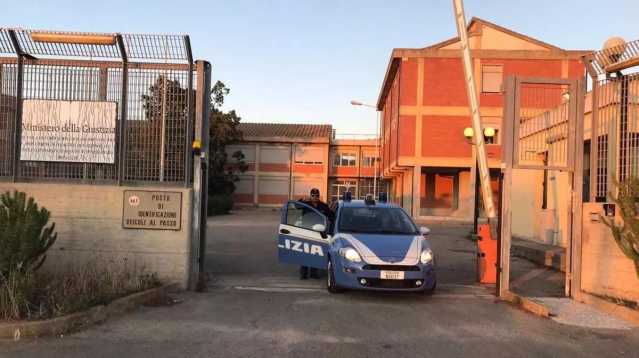 Polizia Monastir Migranti Hotspot migranti di Monastir, per l'Anip è emergenza: