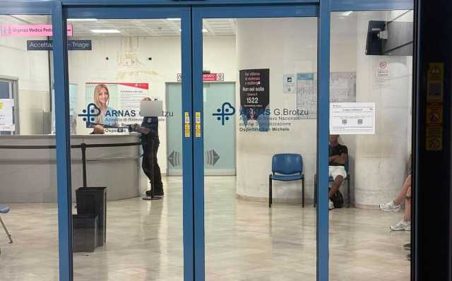 "La mia amica brutalmente aggredita nel Largo, scaraventata a terra ha sbattuto la testa": il racconto choc a Cagliari