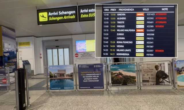 Arrivi Voli Interni Cagliari, atterrato il primo volo interno da Alghero: una decina i passeggeri a bordo