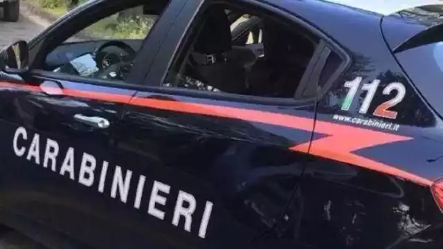 Carabinieri 112 Aggressione 1 Villamar, maltratta la ex compagna: i carabinieri intervengono e trovano la droga del fratello, arrestati entrambi