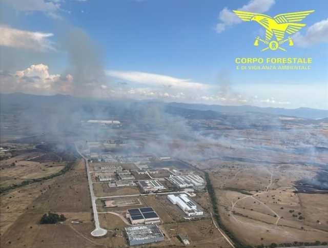 Incendio Noragugume Da Noragugume a Iglesias, l'isola continua a bruciare: mezzi aerei in volo per spegnere i roghi