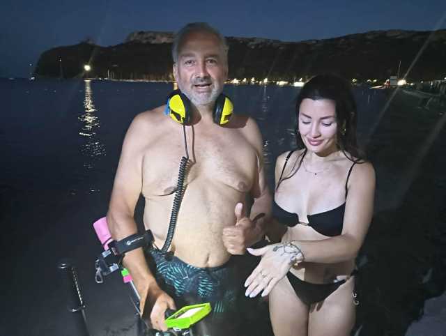 Perde La Fede In Mare Cagliari, perde la fede nuziale in mare al Poetto: ritrovata con il metal detector