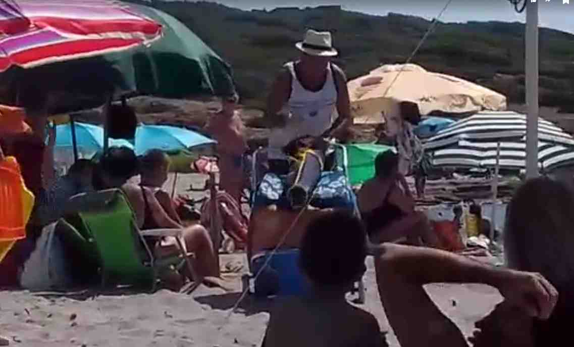 Anziano Cazzia La Turista
