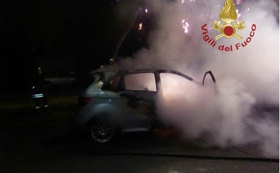 Auto Incendiata
