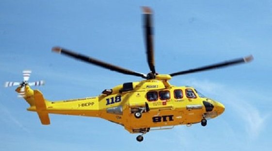 Elisoccorso Uno C Incidente in campagna a Siddi: 60enne schiacciato da un mezzo da lavoro, soccorso con l'elicottero