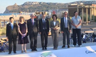 G7