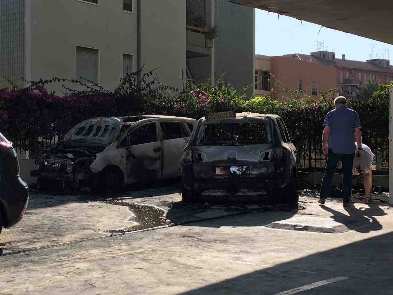 Incendio Auto Via Dei Grilli