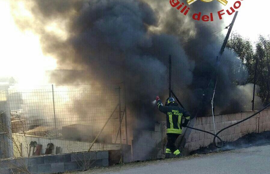 Incendio Via Dellagricoltura Cagliari