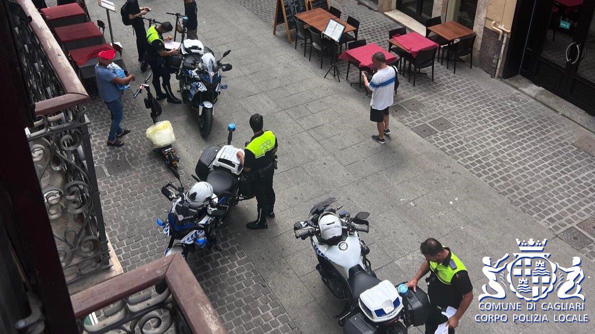 Polmun Ca Cagliari, ruba un portafogli ma viene beccato pochi minuti dopo: denunciato ladro recidivo