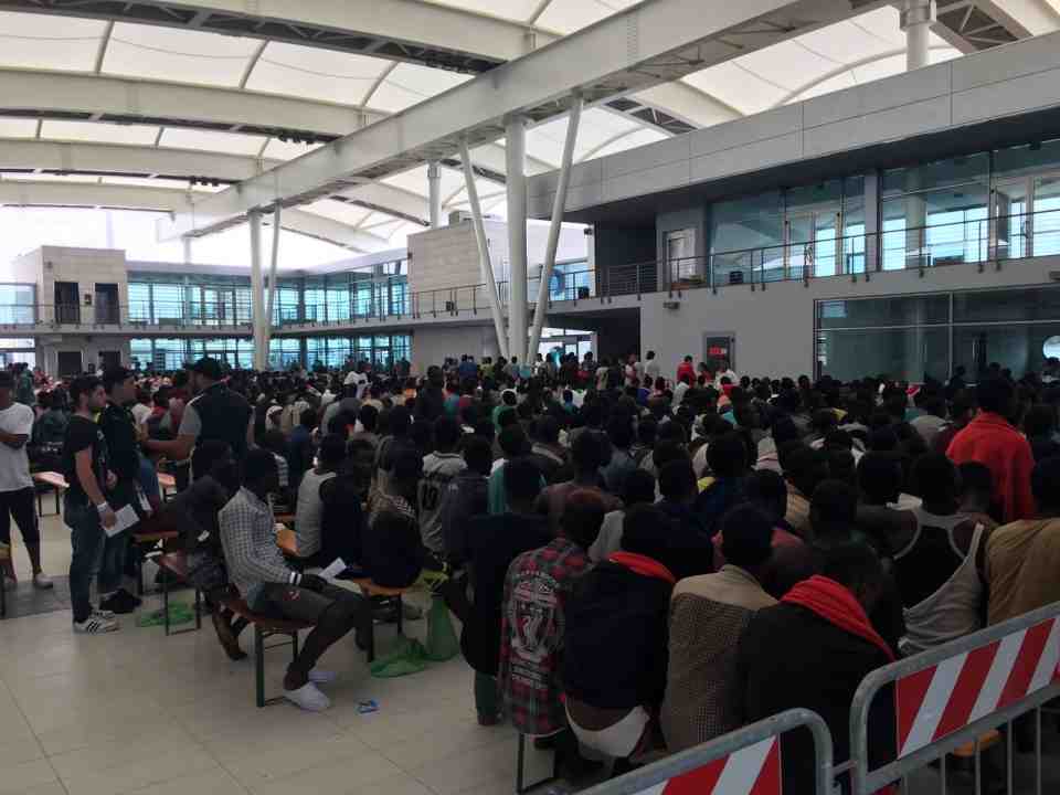 Sbarco Migranti Molo Ichnusa 28 Giugno 2017 3