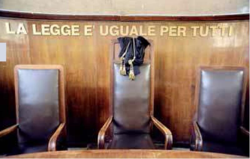 Tribunale La Legge è Uguale Per Tutti