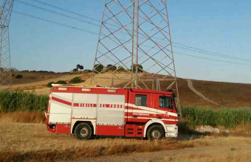 Vigili Del Fuoco Traliccio