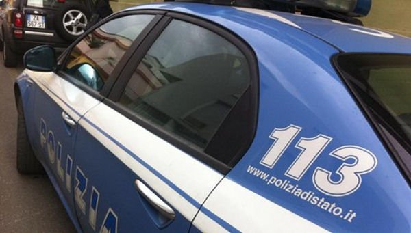 Auto Polizia In Servizio Di Volante