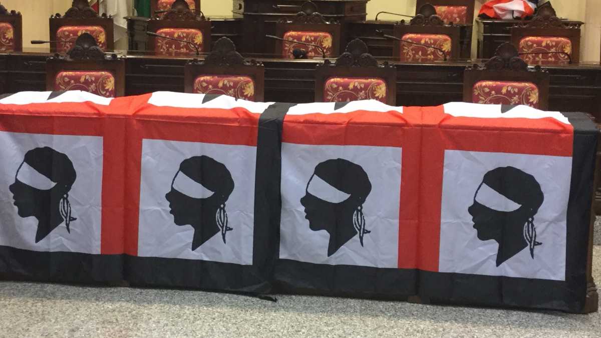 Quattro-mori-consiglio-comunale-quartu-PsdAz-Stevelli-Chessa-1