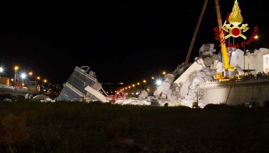 VVFF-ponte-Morandi-notte-2 VVFF-ponte-Morandi-notte-2