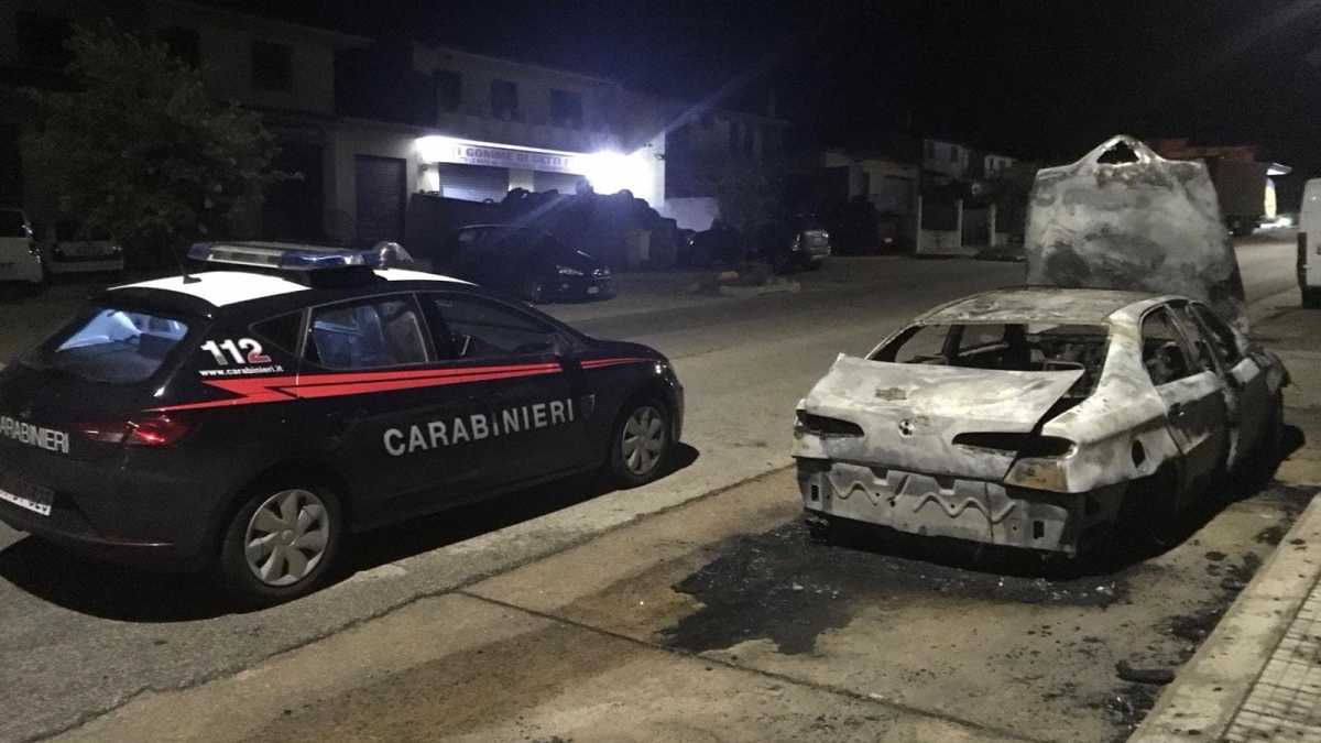 carabinieri-villacidro-incendio