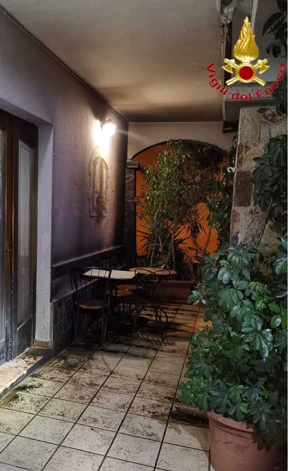 incendio-veranda-siniscola-bar