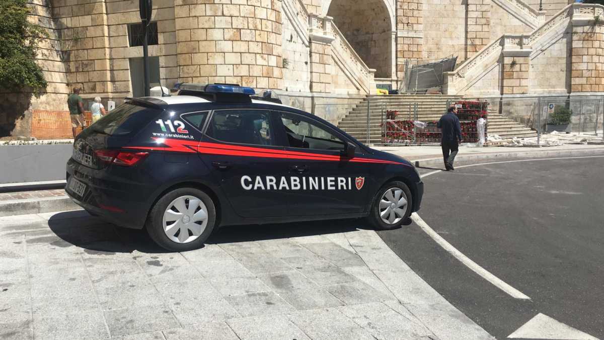 Carabinieri-Piazza-Costituzione-Bastione