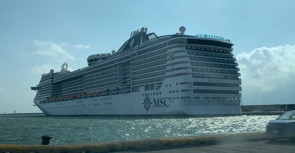 Msc-Divina-123
