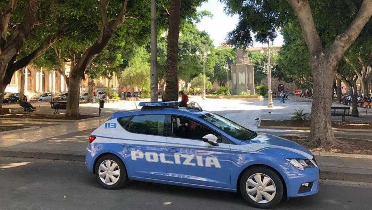 Polizia-piazza-del-carmine