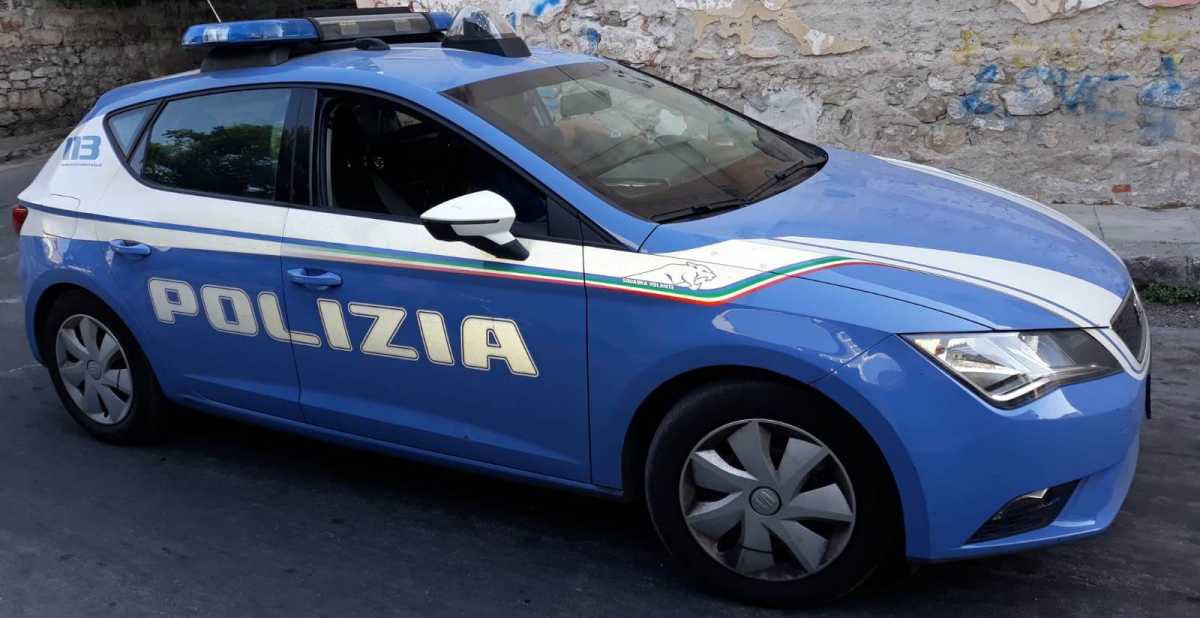 Volante-della-polizia