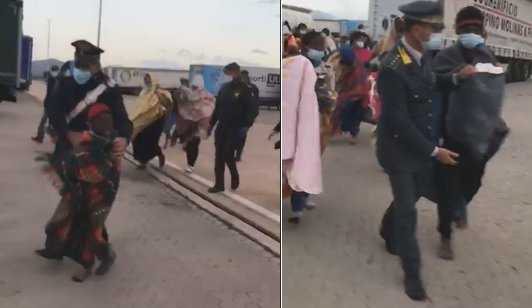 sBARCO-MIGRANTI-LALTRA-FACCIA