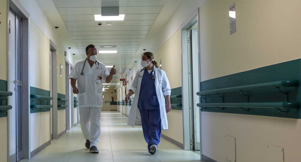 corridoio-medici-infermieri