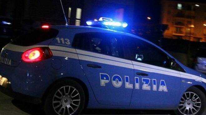 polizia-notte-luci