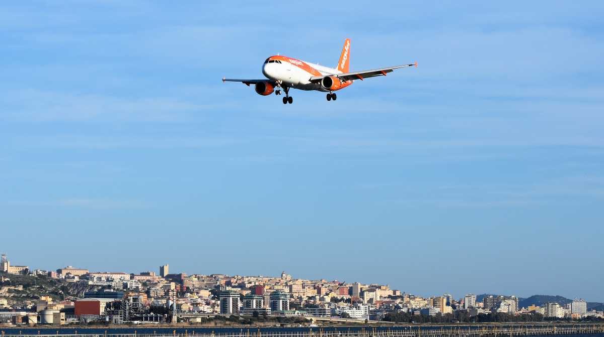 EASYJET-2