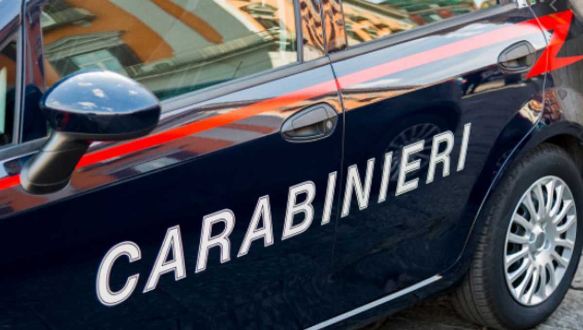 carabinieri-auto