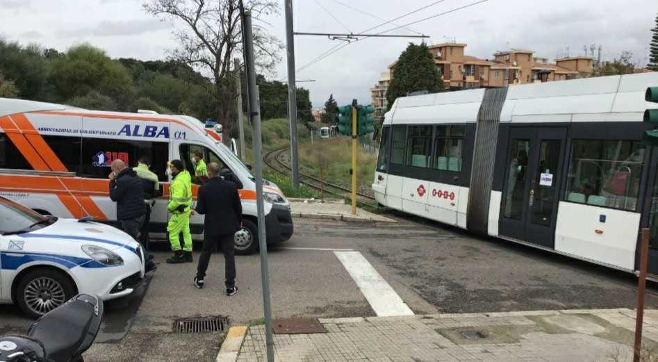 metro-anziana-cade