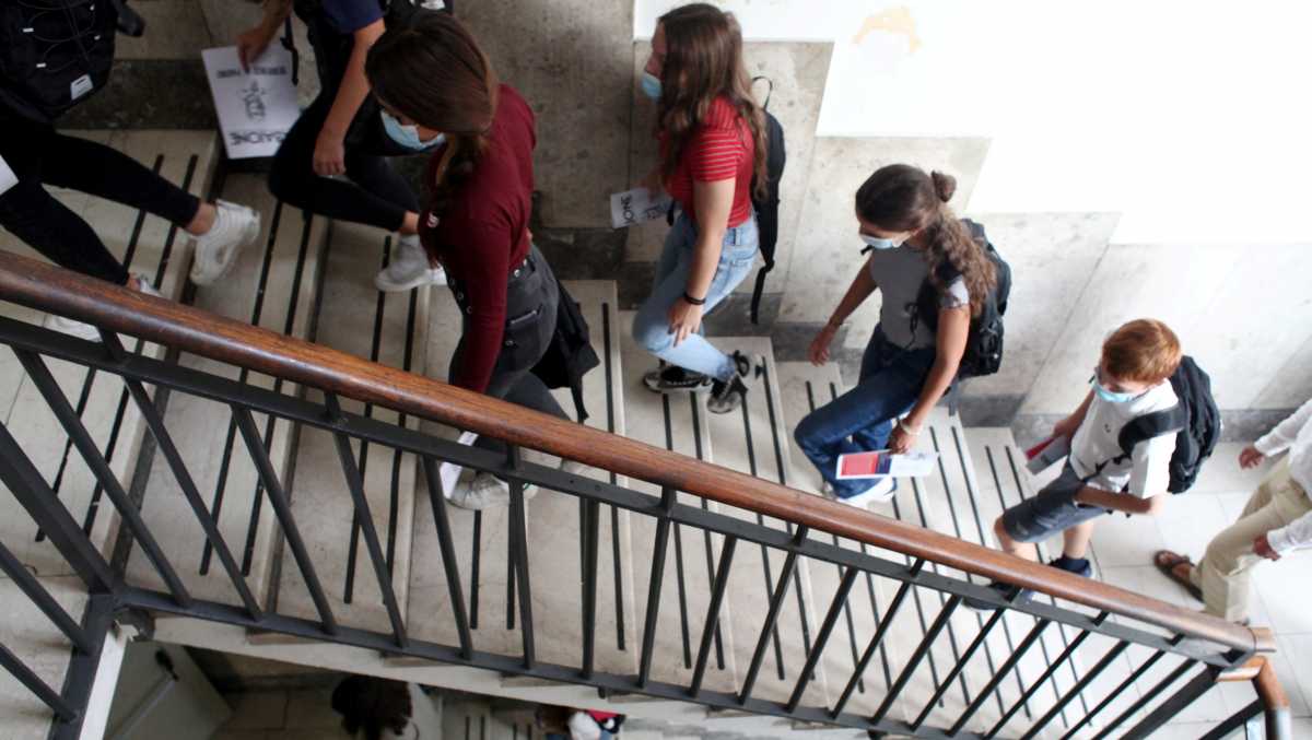 scuole-superiori-rientro-classe