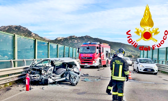 vigili-incidente-nuoro