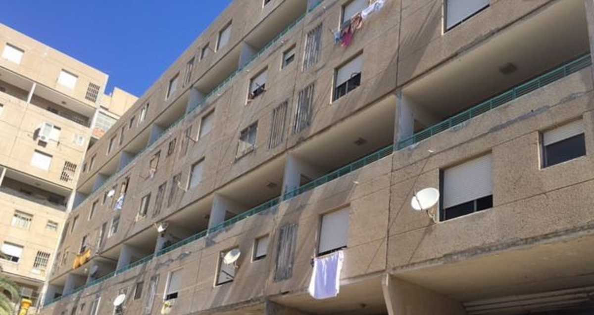 Palazzoni-SantElia-ringhiere-1