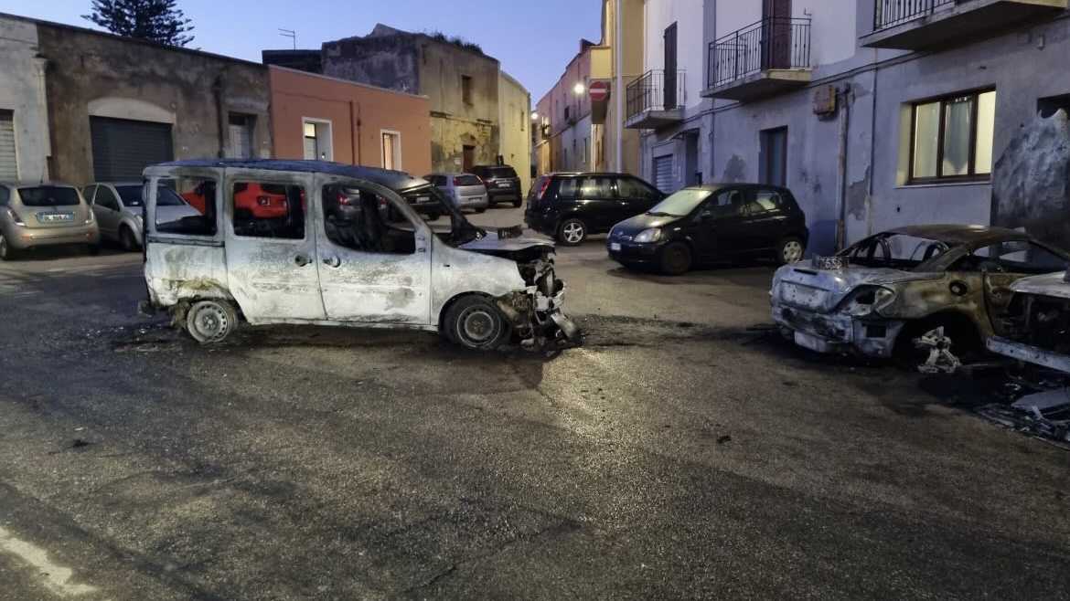 Auto-bruciate-Pirri